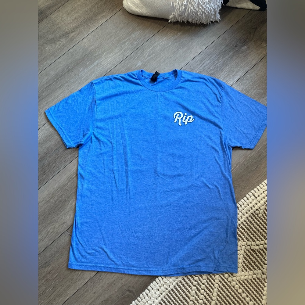Yellowstone Rip / Dutton Ranch Tee - Men’s Size XL (Super Soft Fabric)